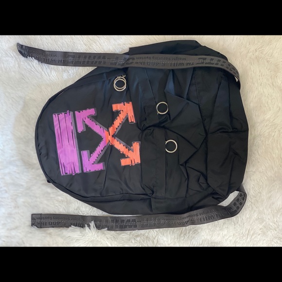 Off-White™️ - Picture 4 of 8